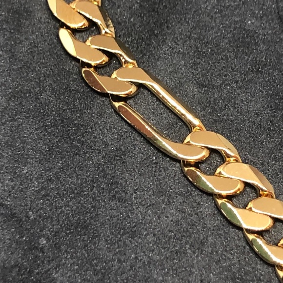 18KT Yellow Gold Filled Unisex Figaro Bracelet - Picture 3 of 11